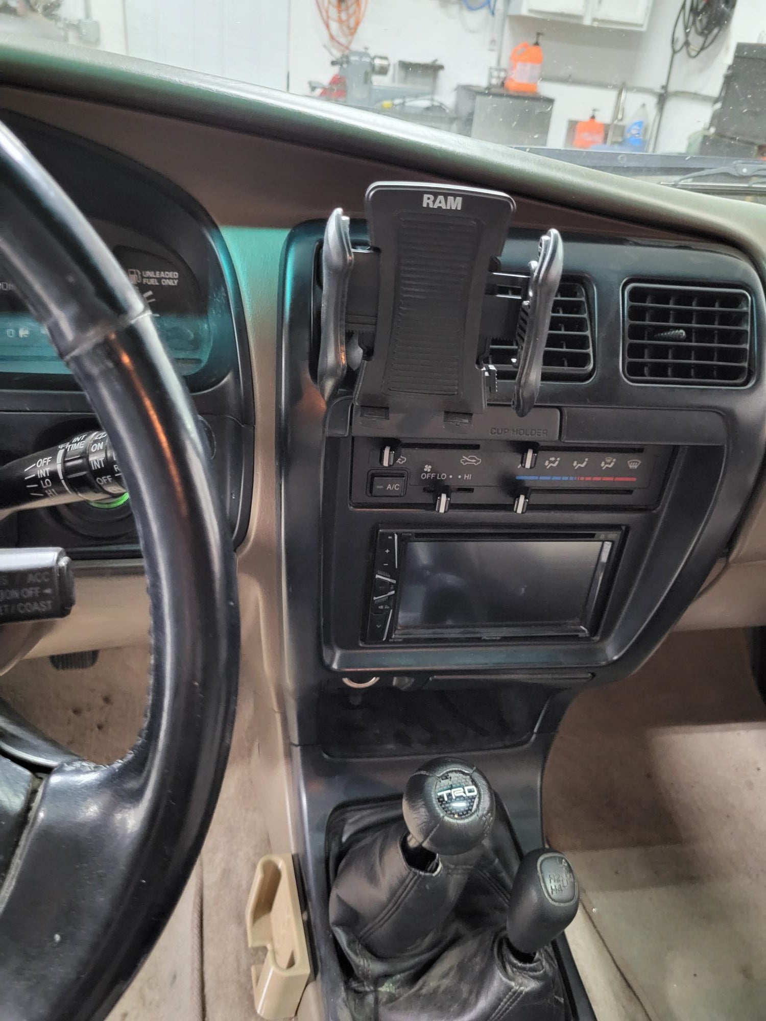1996-2002 3rd Gen 4Runner Billet Clock RAM Mount