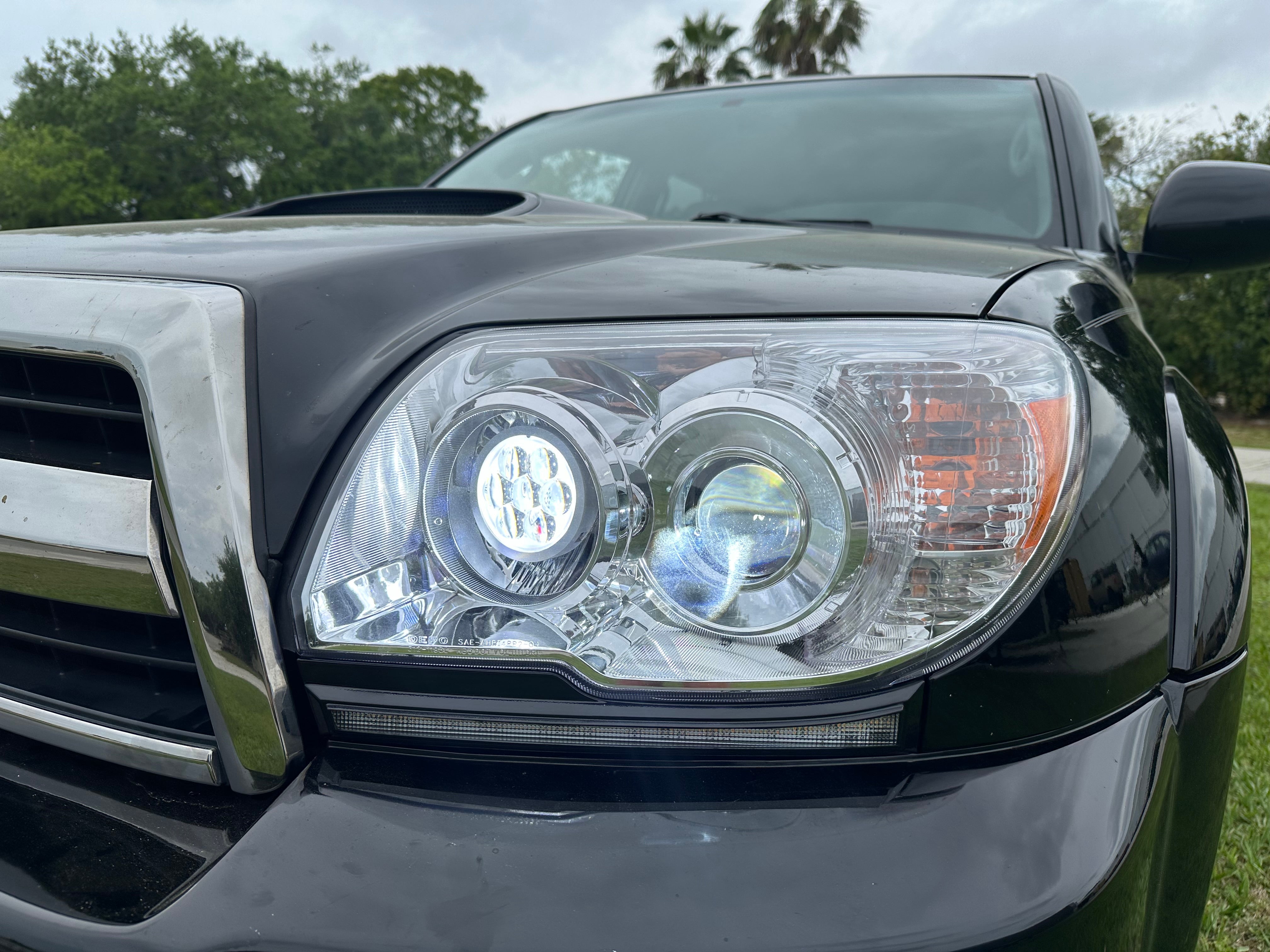 SRQ Fabrications Led Retrofit Headlights for 2006–2009 Toyota 4Runner