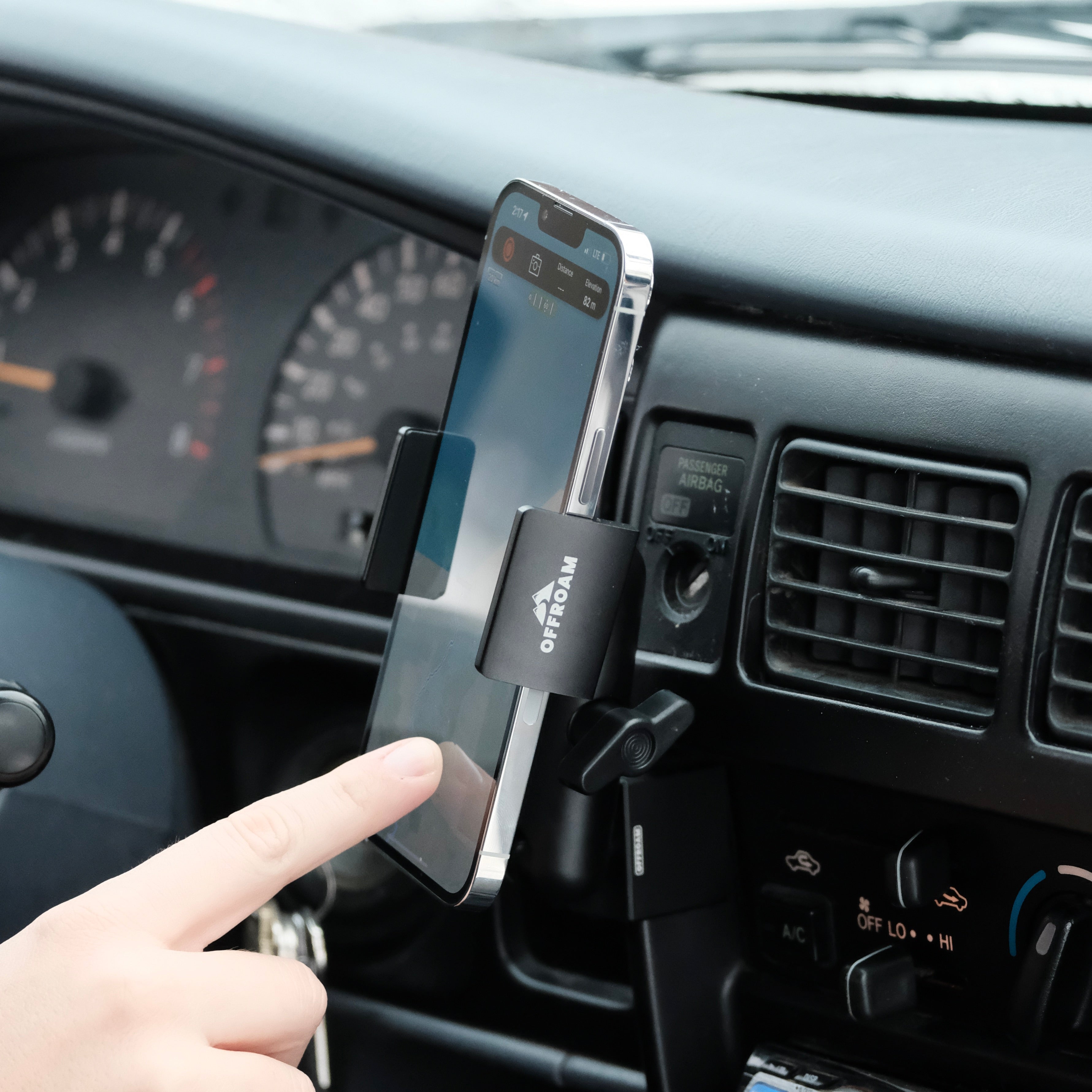 Toyota Tacoma 1996-2004 Phone Mount