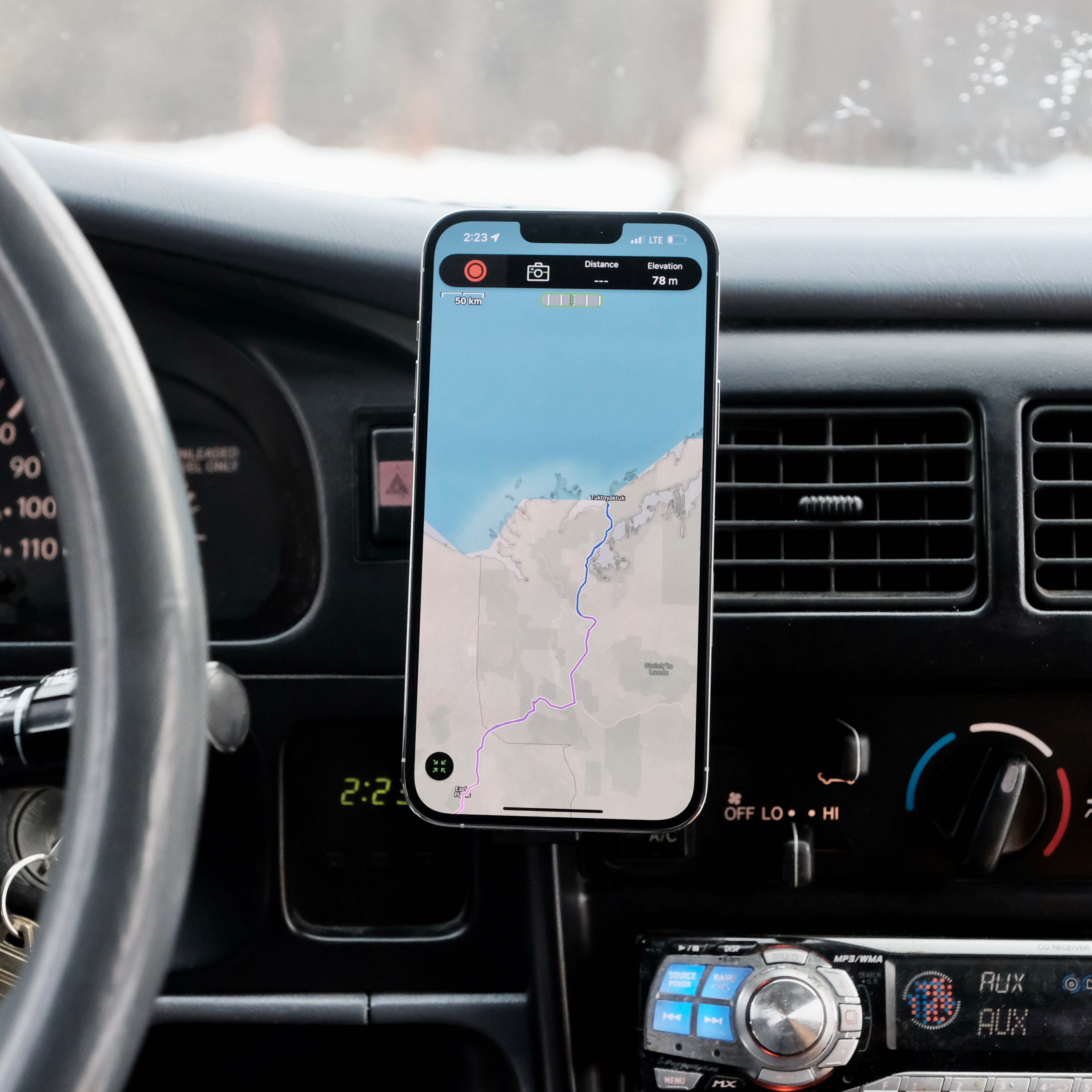 Toyota Tacoma 1996-2004 MagSafe-compatible Phone Mount