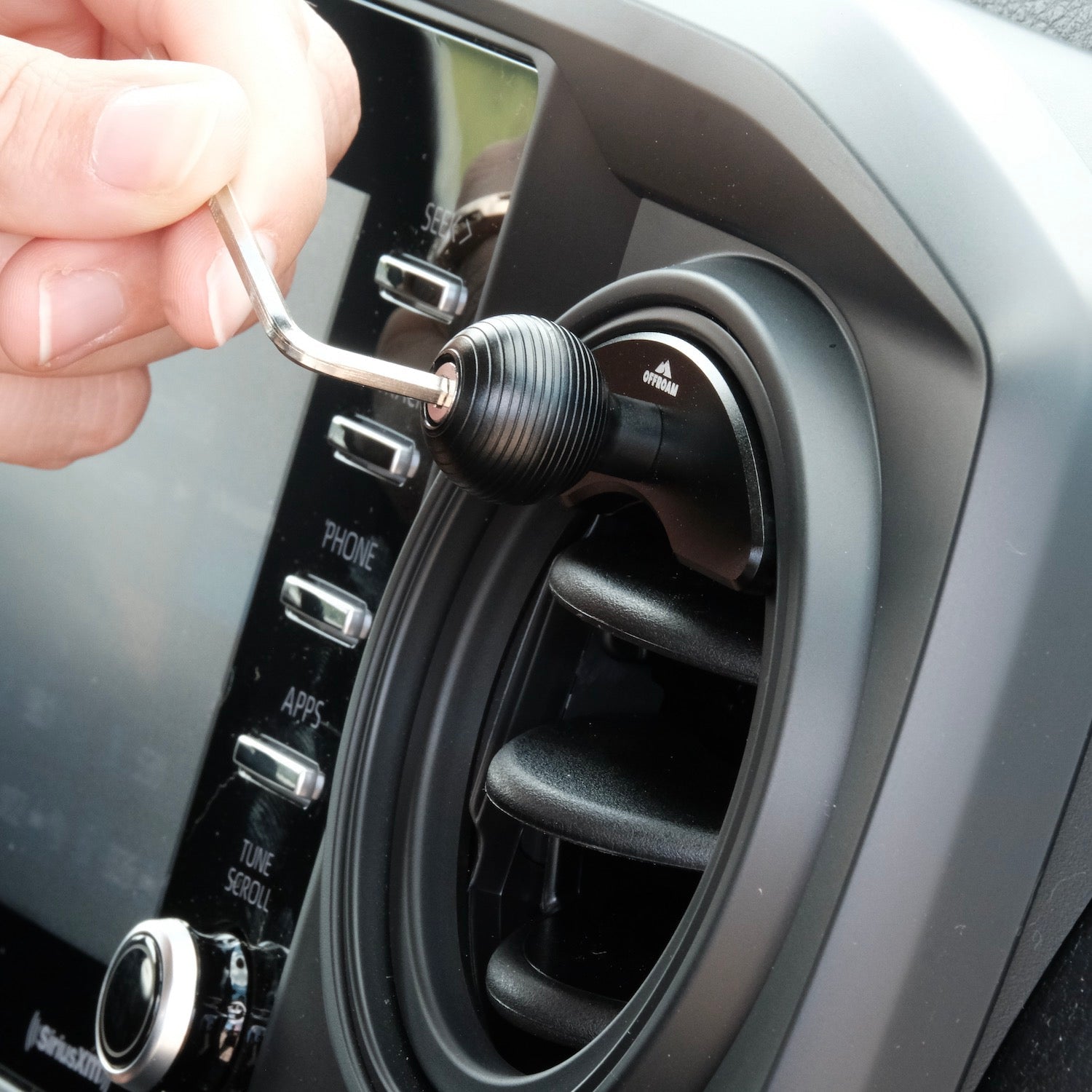 Toyota Tacoma 2016-2023 | Tundra 2014-2021 Phone Mount