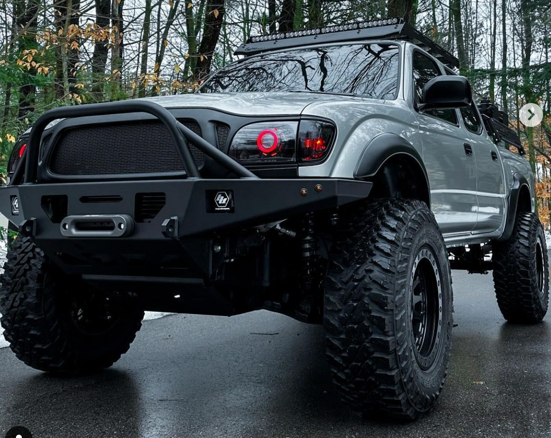 SRQ Fabrications Black Corner Lights for 2001–2004 Toyota Tacoma